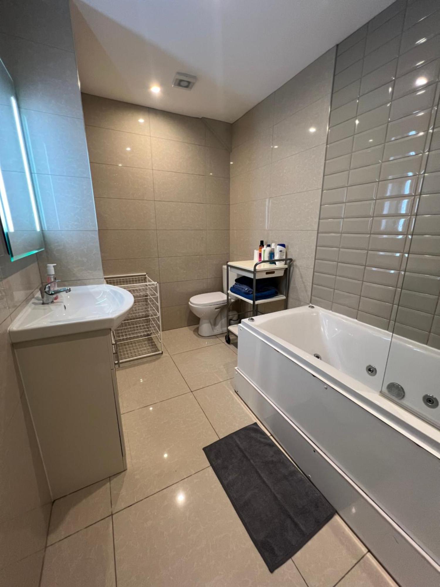 Lovely Dublin Home - Just 15 Mins To City Centre Экстерьер фото
