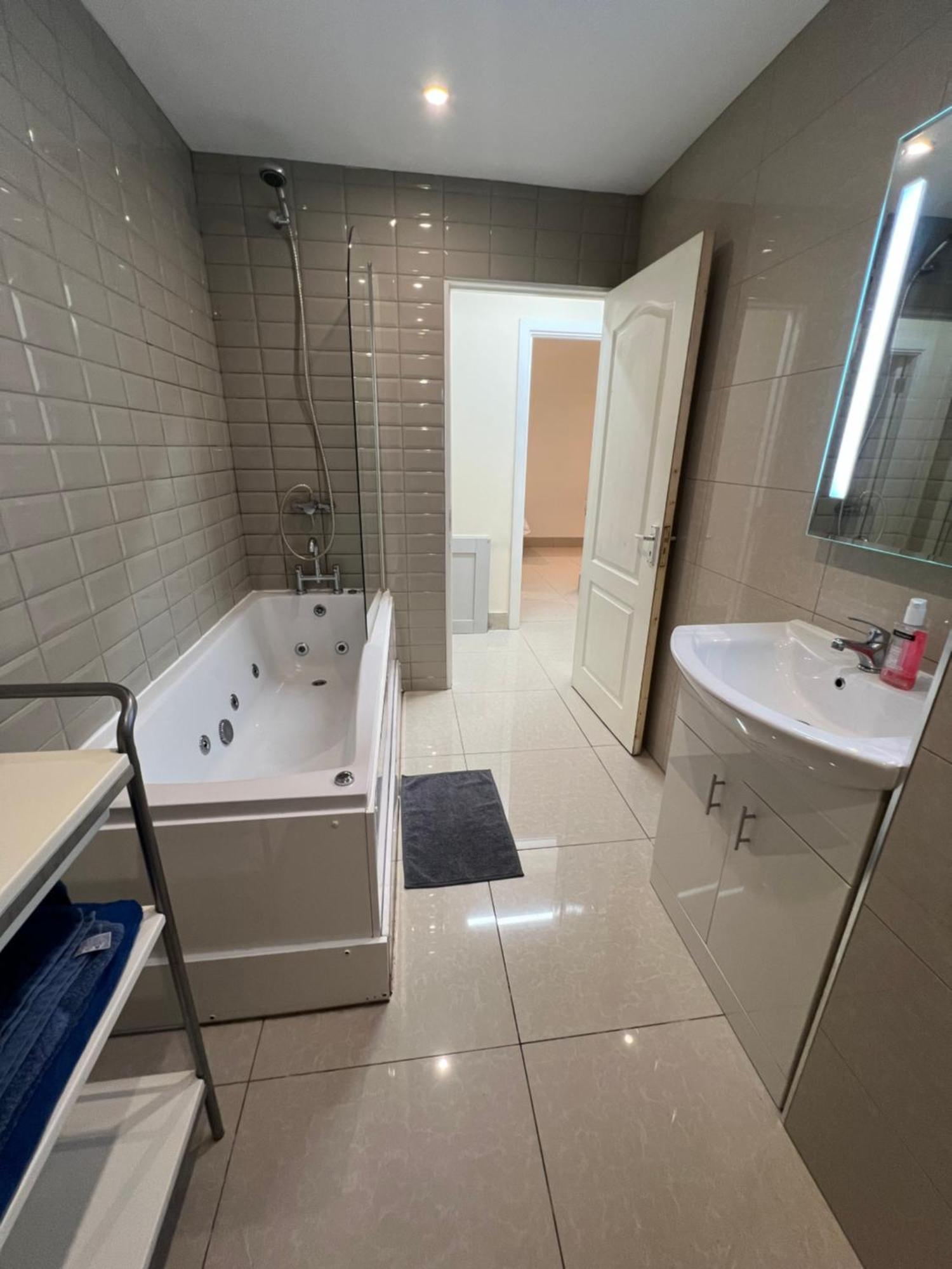 Lovely Dublin Home - Just 15 Mins To City Centre Экстерьер фото